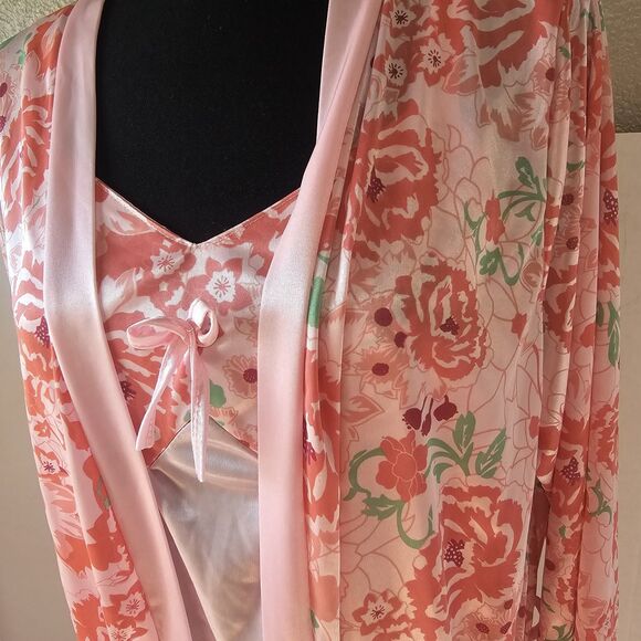 Cozee Corner Women's Robe Gown Set Pink Floral Sz Large Lightweight Comfort F101 - Picture 4 of 10